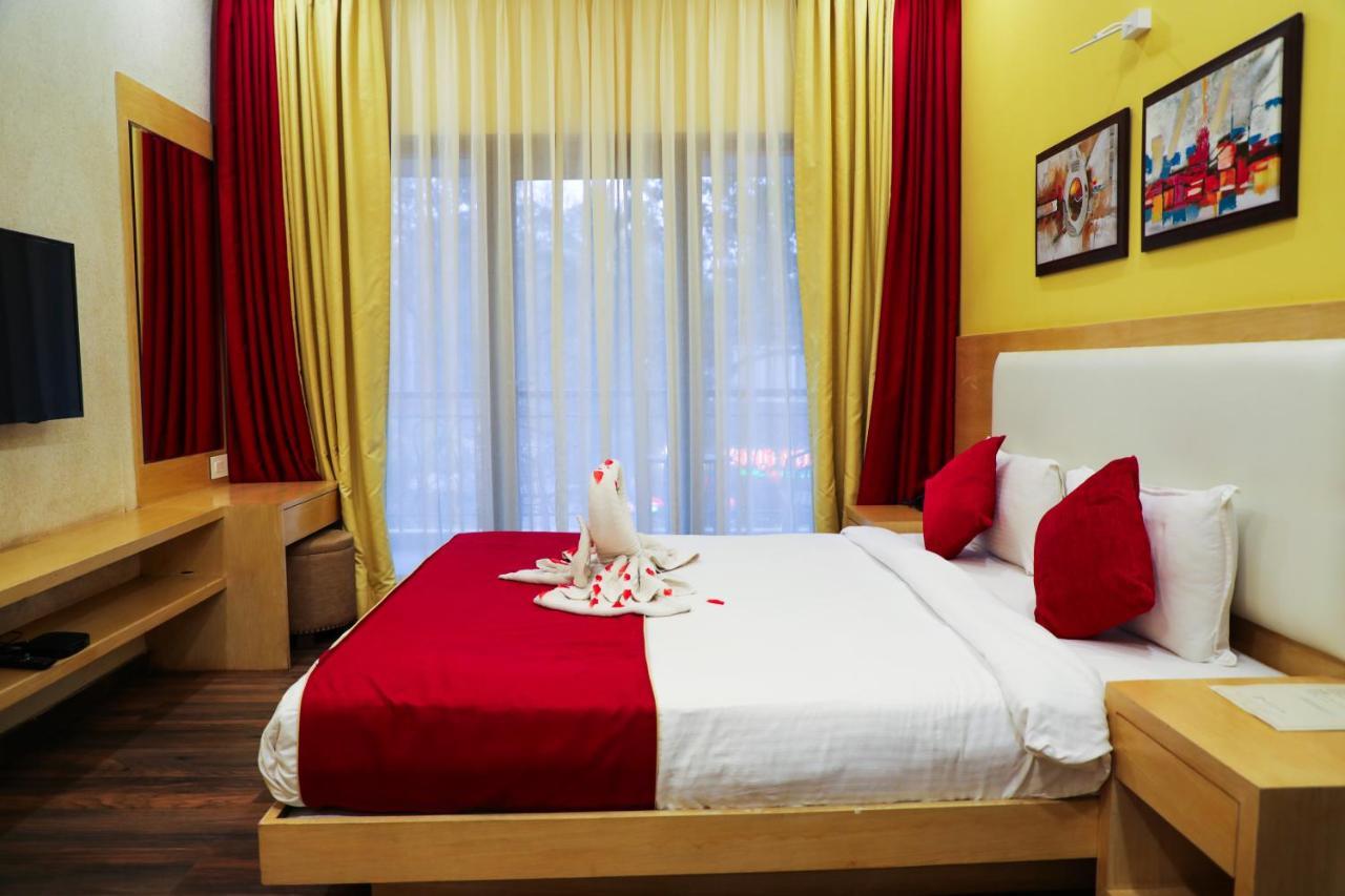Rosetum Hotel, Anjuna Bagian luar foto