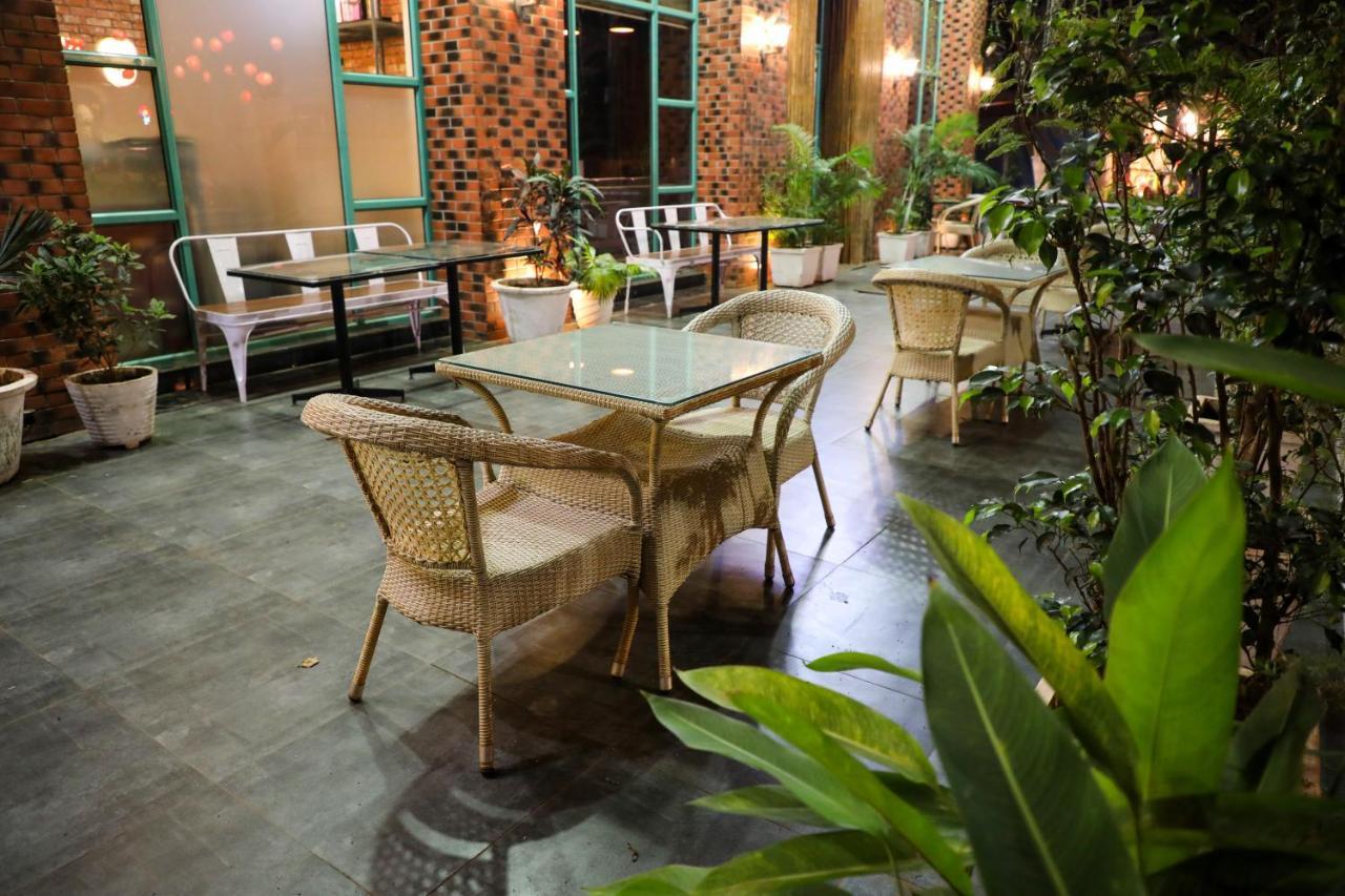 Rosetum Hotel, Anjuna Bagian luar foto