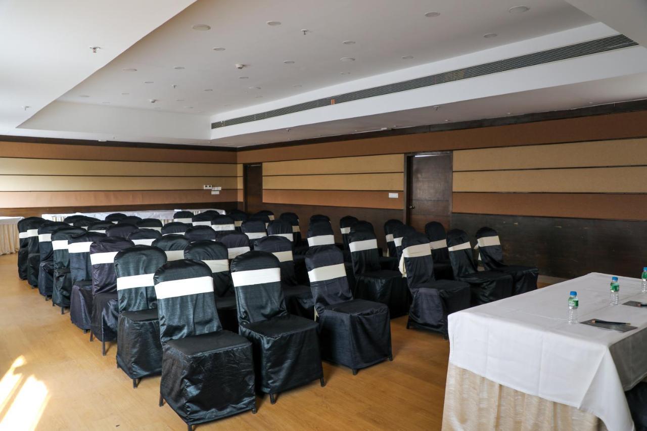 Rosetum Hotel, Anjuna Bagian luar foto