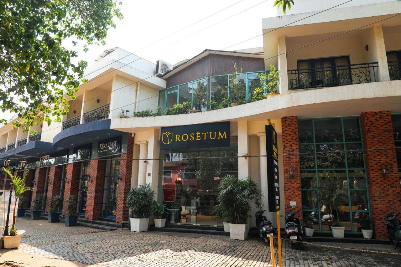 Rosetum Hotel, Anjuna Bagian luar foto